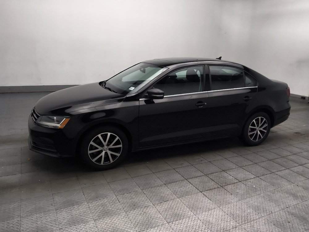Used 2017 Volkswagen Jetta SE FWD image 2