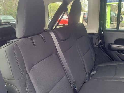Used 2020 Jeep Wrangler Unlimited Sport AWD/4WD image 33