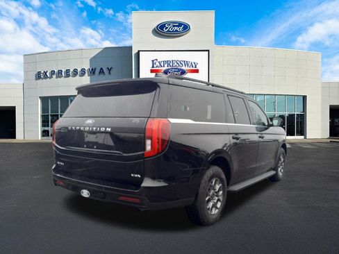Used 2025 Ford Expedition Max Active image 6