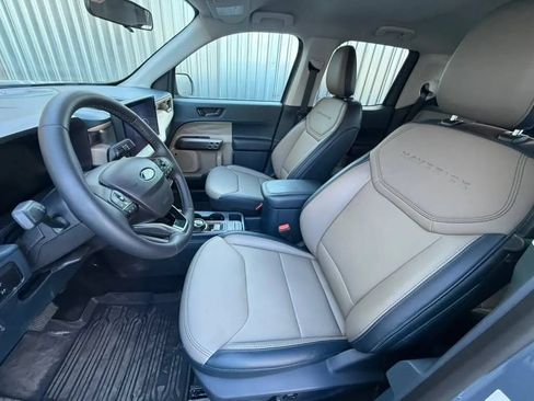 Used 2026 Ford Maverick Lariat w/ 4K Tow Package AWD/4WD image 14