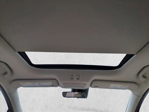 Used 2024 Nissan Murano SL image 25