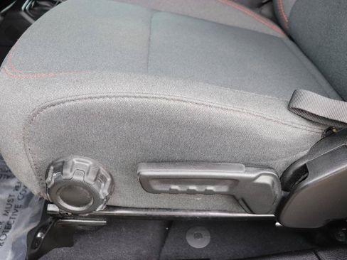 Used 2026 Jeep Gladiator Rubicon AWD/4WD image 48