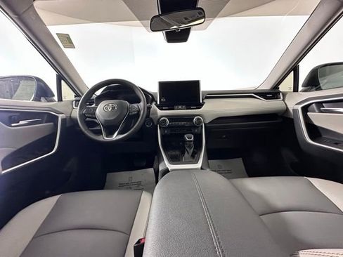 Used 2023 Toyota RAV4 XLE Premium FWD image 17