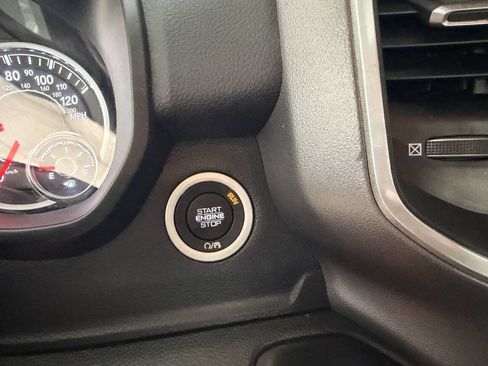 Used 2023 RAM 1500 Big Horn AWD/4WD image 27