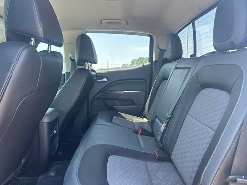 Used 2016 Chevrolet Colorado Z71 AWD/4WD image 11