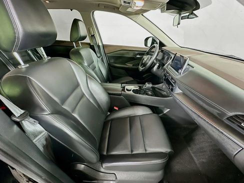 Certified 2023 Nissan Rogue SV w/ SV Premium B Package AWD/4WD image 36