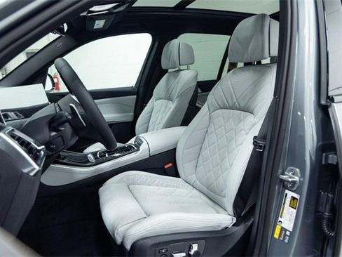 New 2026 BMW X5 xDrive50e image 26