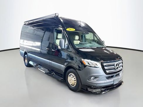Used 2022 Mercedes-Benz Sprinter 3500 image 1