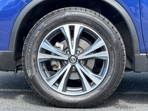 Used 2020 Nissan Rogue SV w/ Premium Package AWD/4WD image 27