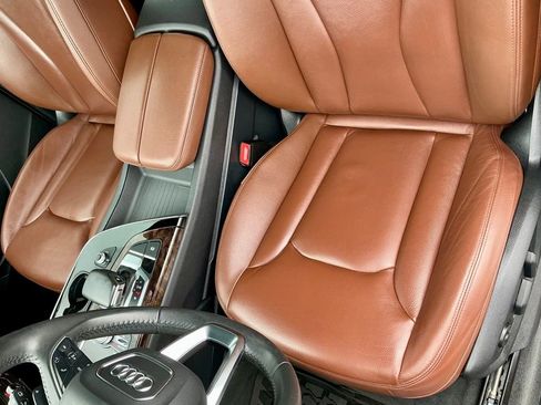 Used 2019 Audi Q7 3.0T Premium Plus w/ Premium Plus Package AWD/4WD image 40