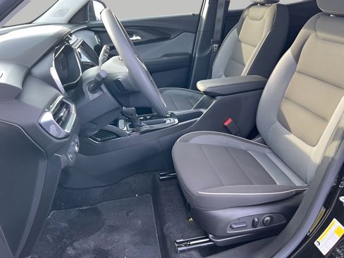 Used 2023 Chevrolet TrailBlazer LT w/ Convenience Package image 25