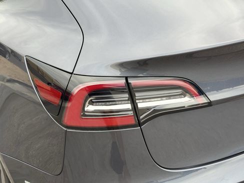 Used 2023 Tesla Model 3 Standard Range image 35