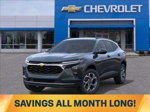 New 2026 Chevrolet Trax LT w/ Driver Confidence Package FWD image 6
