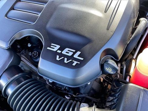 Used 2020 Dodge Challenger SXT w/ Blacktop Package image 33