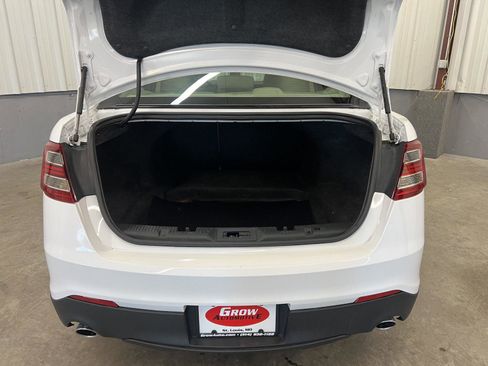 Used 2019 Ford Taurus SE FWD image 34