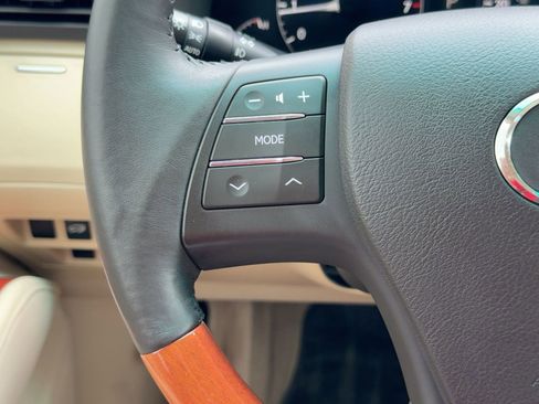 Used 2011 Lexus RX 350 2WD w/ Premium Pkg image 17