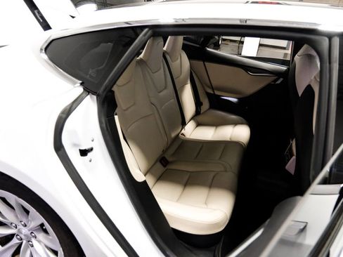 Used 2020 Tesla Model S Long Range image 26