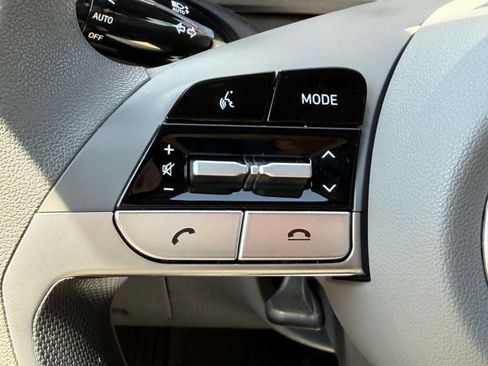 Certified 2023 Hyundai Elantra SEL FWD image 21