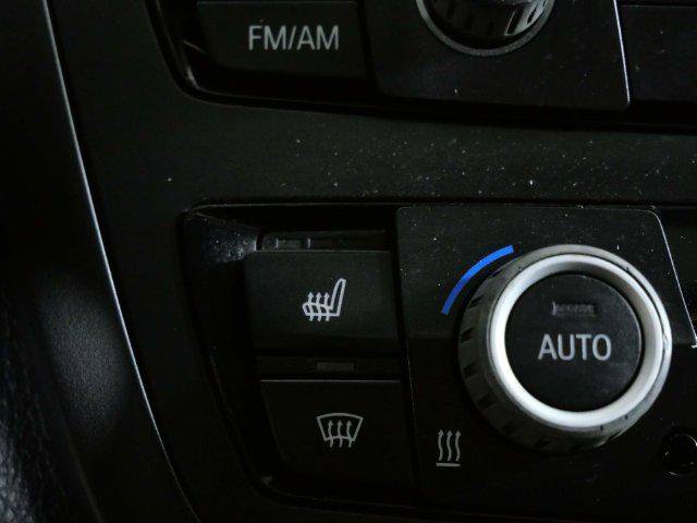 Used 2013 BMW 328i xDrive Sedan AWD/4WD image 18