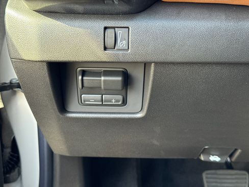 New 2026 GMC Canyon AT4 w/ Technology Plus Package AWD/4WD image 29