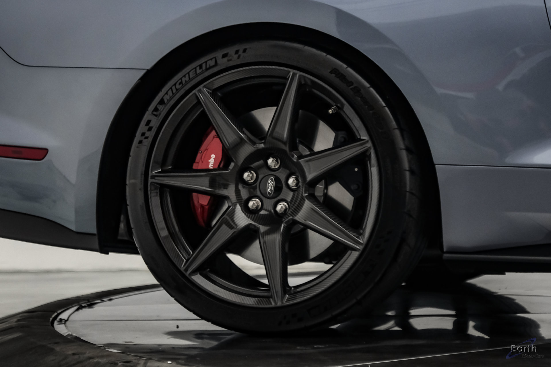 Used 2022 Ford Mustang Shelby GT500 w/ Carbon Fiber Track Pack RWD image 98