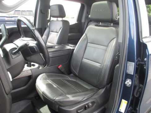 Used 2019 GMC Sierra 1500 Denali w/ Denali Ultimate Package AWD/4WD image 24