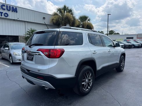 Used 2017 GMC Acadia SLT FWD image 8