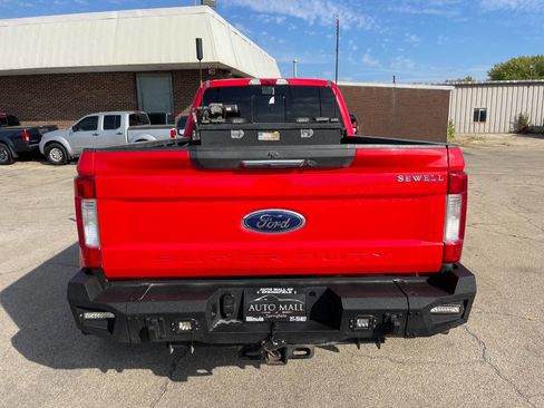 Used 2019 Ford F350 Lariat w/ Chrome Package image 4