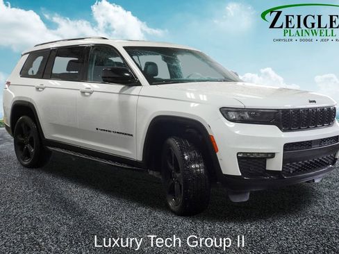 Used 2024 Jeep Grand Cherokee L Limited w/ Luxury Tech Group II image 4