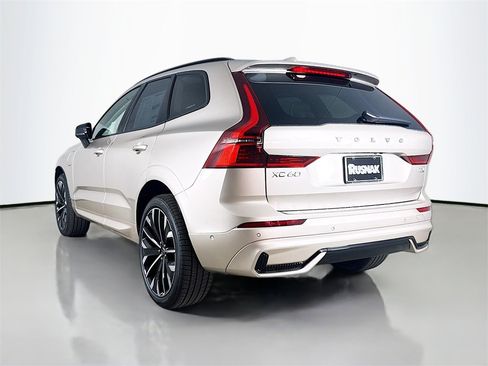 New 2026 Volvo XC60 T8 Ultra w/ Protection Package Premier image 5