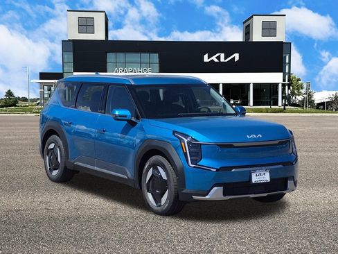 New 2026 Kia EV9 Wind AWD/4WD image 2