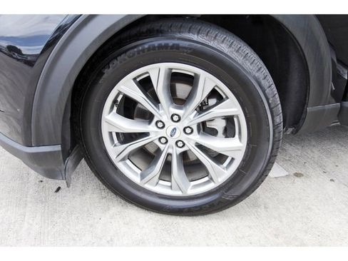 Used 2022 Ford Explorer XLT w/ Equipment Group 202A RWD image 31
