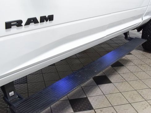 Used 2023 RAM 2500 Laramie w/ Night Edition image 26