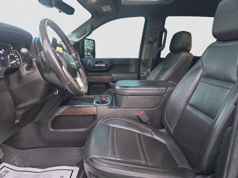 Used 2023 GMC Sierra 3500 Denali w/ Denali Black Diamond Edition image 7