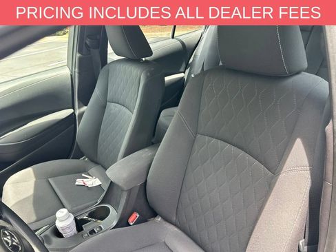 Used 2025 Toyota Corolla LE w/ Convenience Package FWD image 13