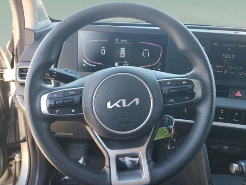 Certified 2024 Kia Sportage LX image 17