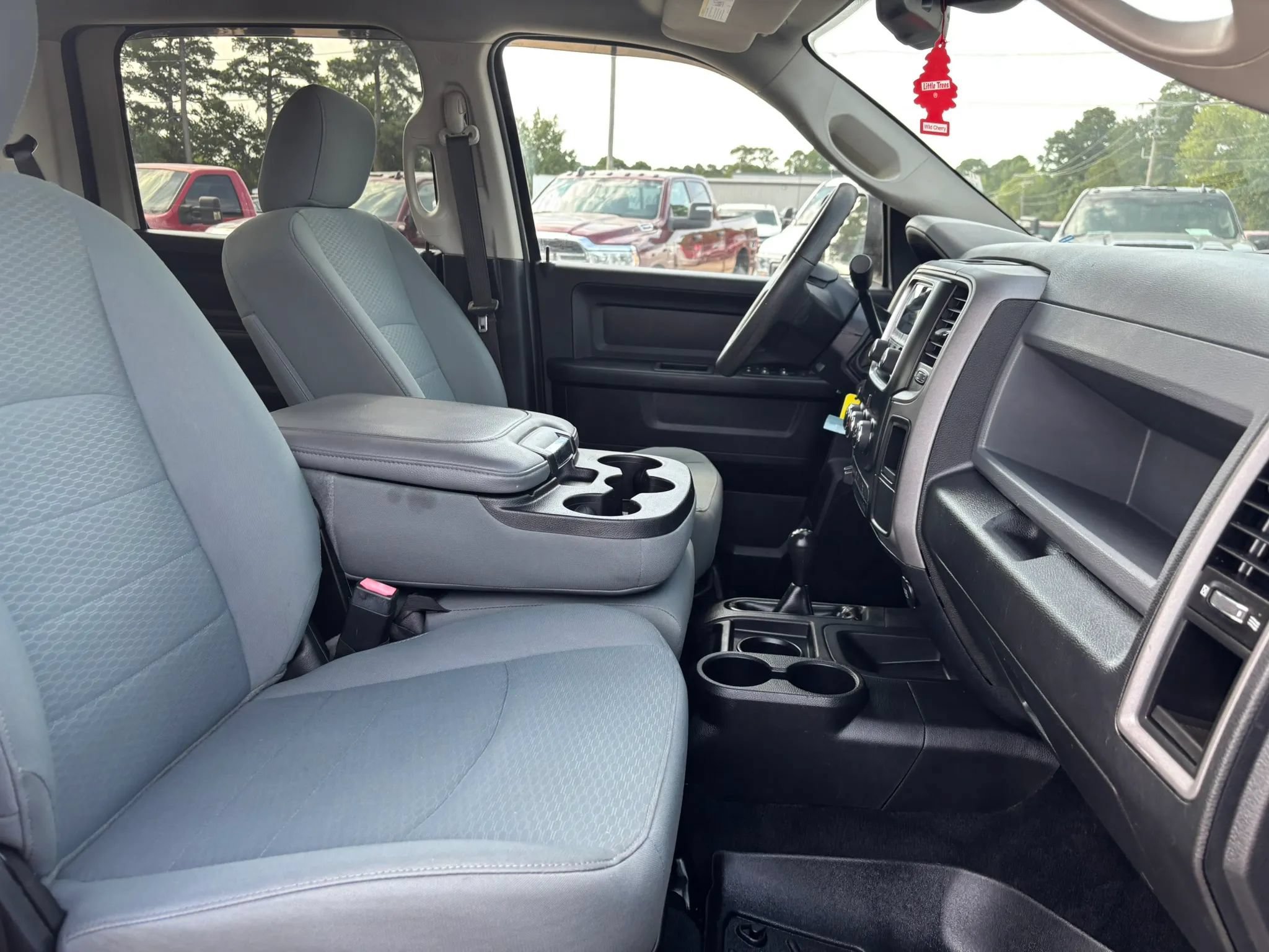 Used 2017 RAM 2500 Tradesman w/ Chrome Appearance Group AWD/4WD image 21