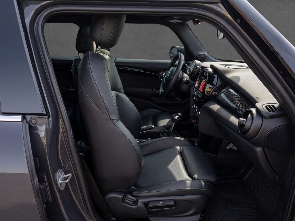 Used 2019 MINI Cooper S FWD image 3