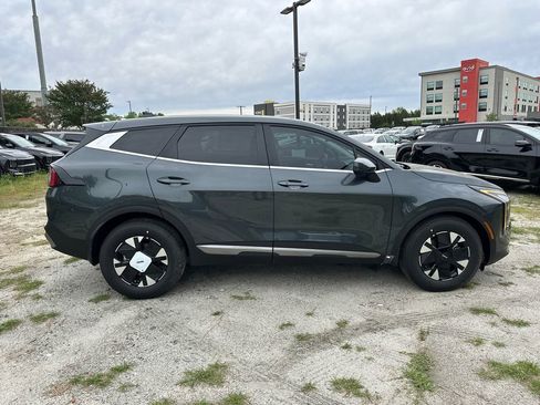 New 2026 Kia Sportage LX FWD image 8
