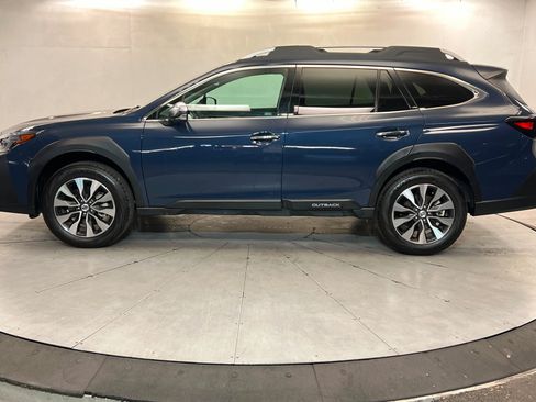 Used 2025 Subaru Outback Touring w/ Tech Package 3 AWD/4WD image 2