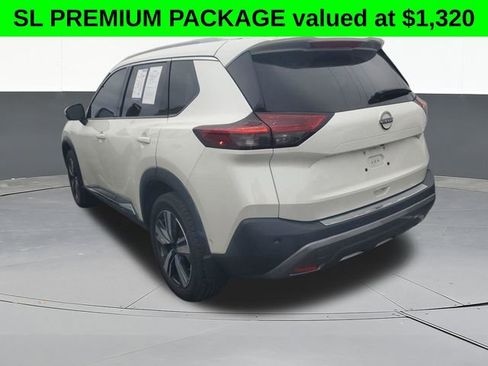 Used 2022 Nissan Rogue SL w/ SL Premium Package FWD image 2