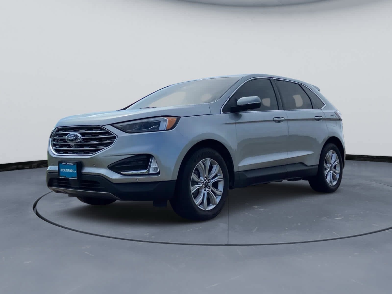 Used 2024 Ford Edge Titanium w/ Equipment Group 301A AWD/4WD image 9