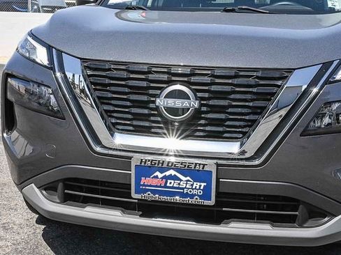 Used 2023 Nissan Rogue S FWD image 5
