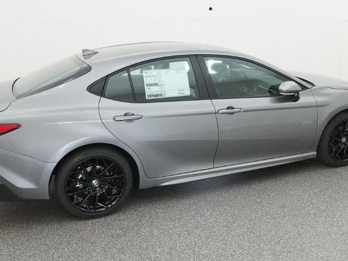 New 2026 Toyota Camry SE image 10