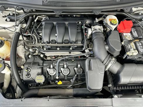 Used 2019 Ford Flex SE FWD image 28