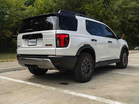 Used 2026 Honda Passport TrailSport Elite image 9