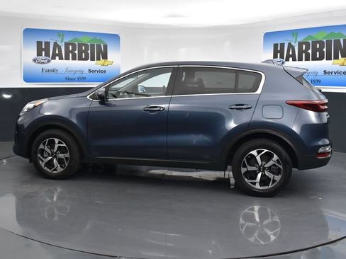 Used 2022 Kia Sportage LX FWD image 2