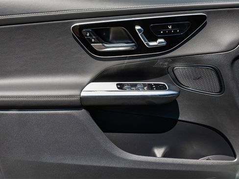 New 2025 Mercedes-Benz GLC 350e 4MATIC image 21