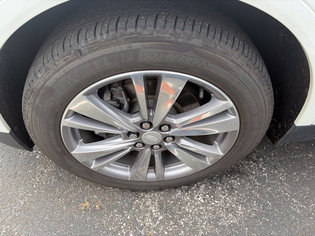 Used 2024 Cadillac XT5 Premium Luxury AWD/4WD image 6