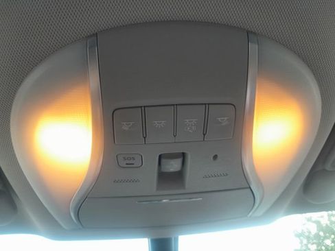 Used 2019 INFINITI QX60 Luxe w/ Essential Package image 10